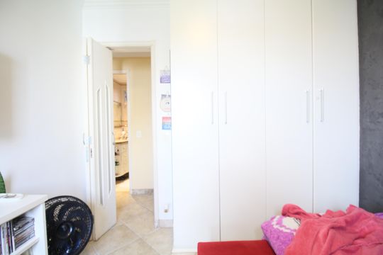 Apartamento à venda com 3 quartos, 74m² em Jardim das Palmas, São Paulo