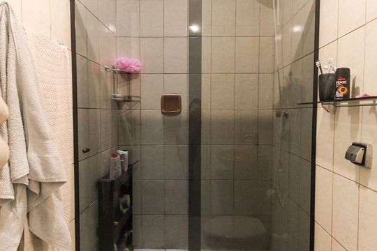Banheiro 1 de casa à venda com 2 quartos, 241m² em Itaquera, São Paulo