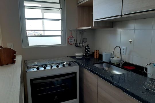 Cozinha de apartamento à venda com 2 quartos, 47m² em Padroeira, Osasco