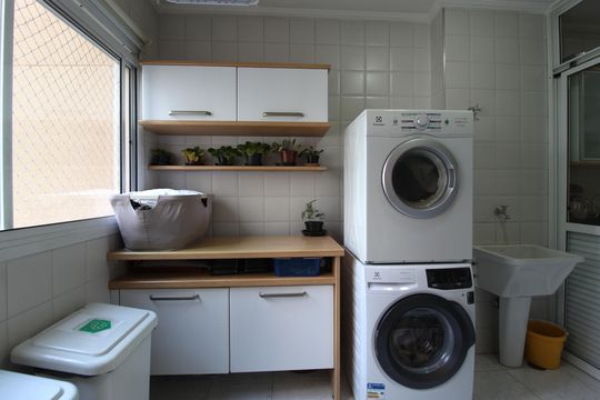 Área de Serviço de apartamento à venda com 3 quartos, 120m² em Itaim Bibi, São Paulo