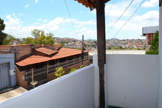 Varanda da Sala de casa à venda com 6 quartos, 380m² em Goiânia, Belo Horizonte