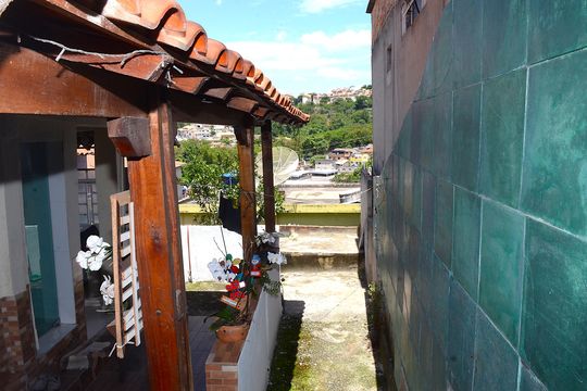 Área externa de casa à venda com 6 quartos, 380m² em Goiânia, Belo Horizonte