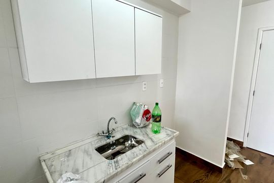 Cozinha de apartamento para alugar com 2 quartos, 55m² em Vila das Bandeiras, Guarulhos