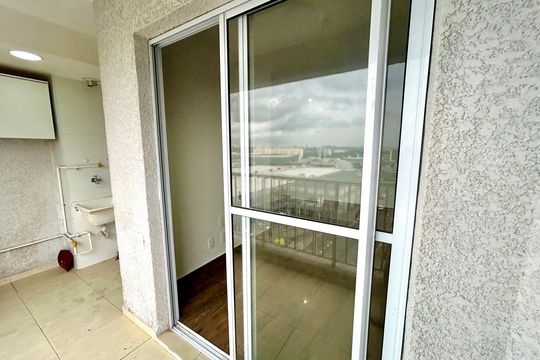 Varanda da Sala de apartamento para alugar com 2 quartos, 55m² em Vila das Bandeiras, Guarulhos