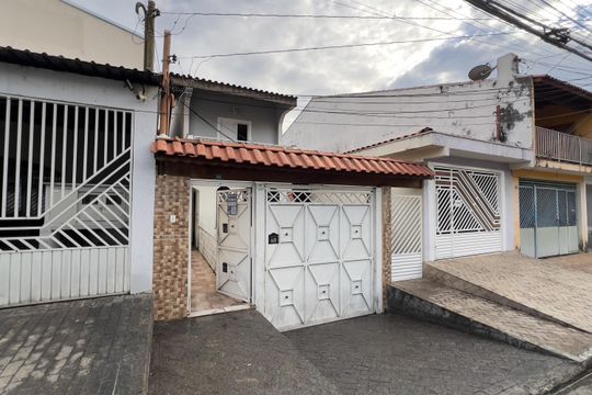 Fachada de casa à venda com 3 quartos, 250m² em Parque Continental Ii, Guarulhos