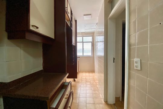 COZINHA de apartamento para alugar com 2 quartos, 110m² em Leblon, Rio de Janeiro