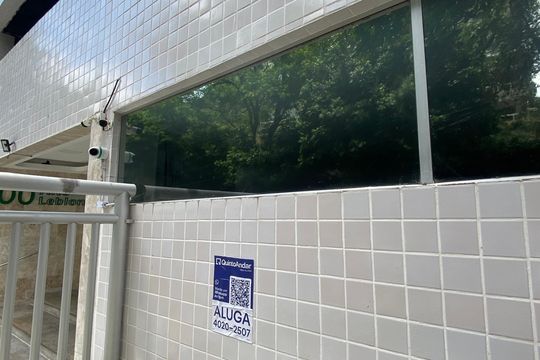Placa de apartamento para alugar com 2 quartos, 110m² em Leblon, Rio de Janeiro