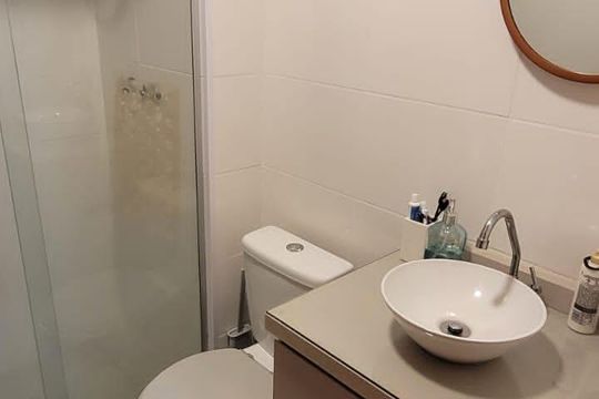 Banheiro de apartamento à venda com 2 quartos, 62m² em Estância Velha, Canoas