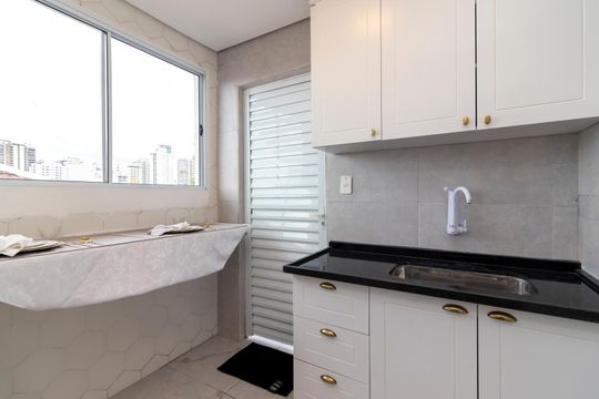 Cozinha de casa para alugar com 1 quarto, 38m² em Jardim São Paulo, São Paulo