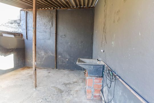 Área de serviço de casa à venda com 2 quartos, 90m² em Casa Grande, Diadema