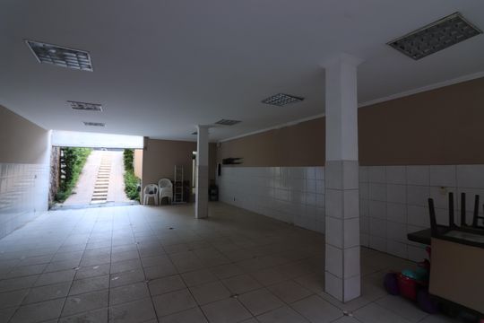 Garagem de casa à venda com 3 quartos, 259m² em Jardim Palermo, São Bernardo do Campo