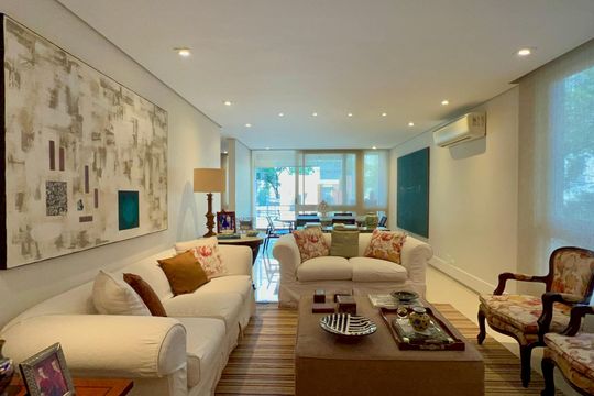 Sala de apartamento à venda com 3 quartos, 200m² em Jardim Paulista, São Paulo