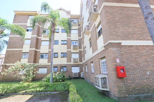Fachada do bloco de apartamento à venda com 2 quartos, 51m² em Centro, Canoas