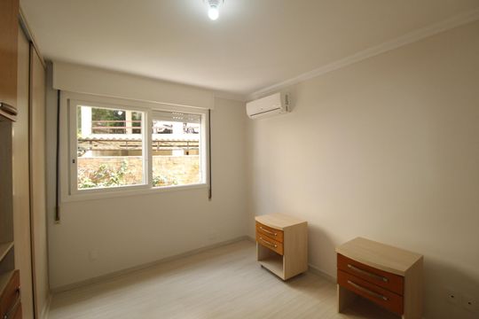 Suíte 1 de apartamento à venda com 2 quartos, 81m² em Bela Vista, Porto Alegre