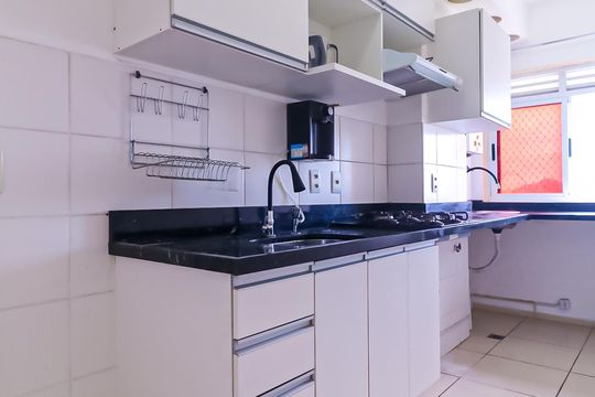 Cozinha de apartamento para alugar com 2 quartos, 50m² em Del Castilho, Rio de Janeiro