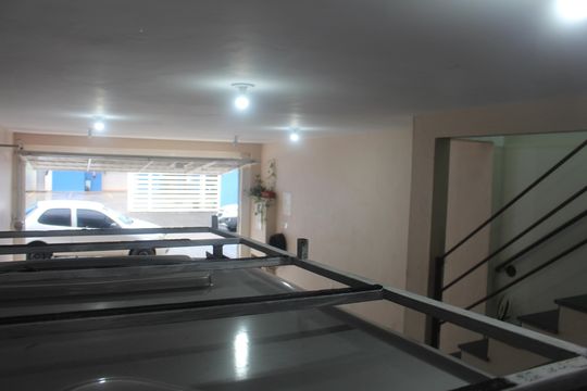 Garagem de casa para alugar com 3 quartos, 237m² em Cerâmica, São Caetano do Sul