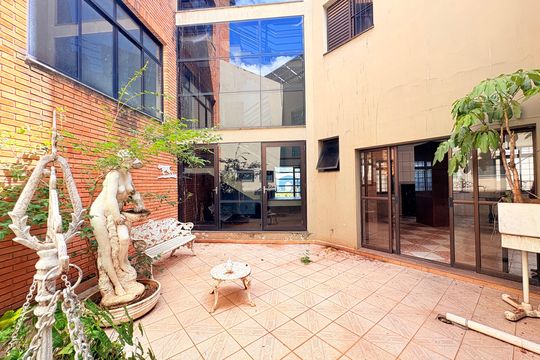 Casa à venda com 3 quartos, 1037m² em Vila Isabel Eber, Jundiaí