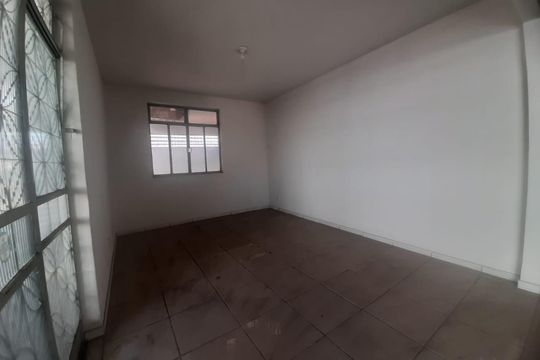 Sala de casa para alugar com 3 quartos, 120m² em Centro, Betim