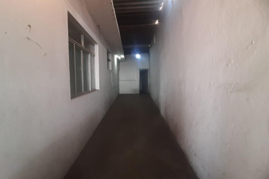 Corredor de casa para alugar com 3 quartos, 120m² em Centro, Betim