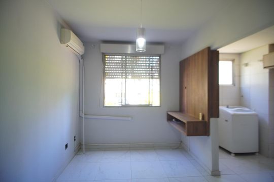 Apartamento à venda com 3 quartos, 62m² em Jardim Itu, Porto Alegre