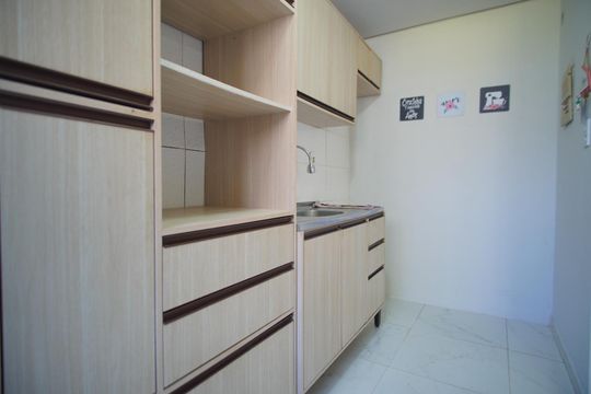 Cozinha de apartamento à venda com 3 quartos, 62m² em Jardim Itu, Porto Alegre