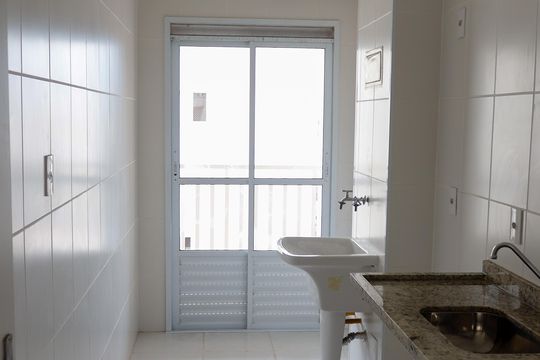 cozinha de apartamento para alugar com 2 quartos, 61m² em Km 18, Osasco