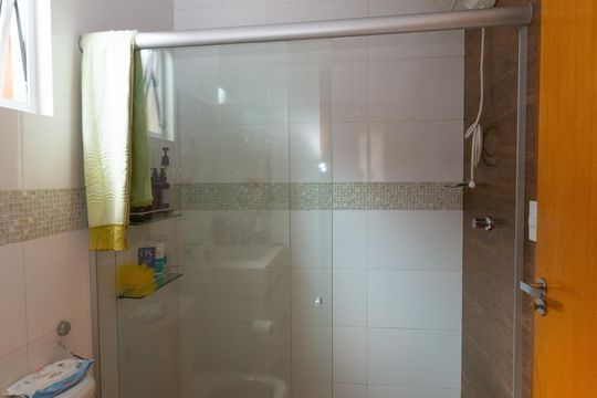 Casa para alugar com 3 quartos, 150m² em Vila Paris, Contagem