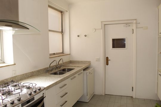 Apartamento à venda com 3 quartos, 325m² em Higienópolis, São Paulo
