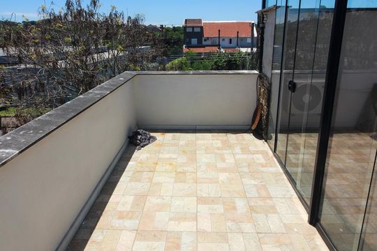 Sacada da Sala 2 de casa à venda com 3 quartos, 190m² em Guarujá, Porto Alegre