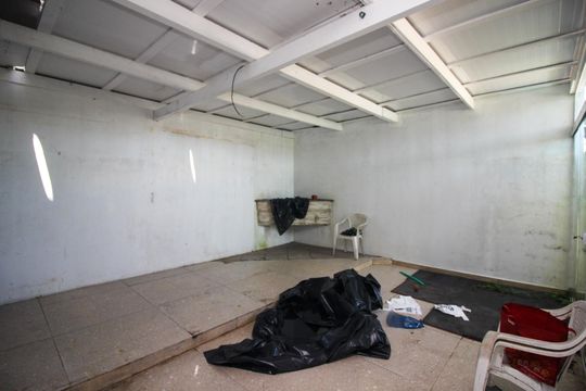 Cozinha e Área de Serviço de casa à venda com 3 quartos, 190m² em Guarujá, Porto Alegre