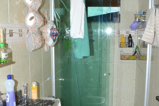 Banheiro Social de casa à venda com 2 quartos, 250m² em Goiânia, Belo Horizonte