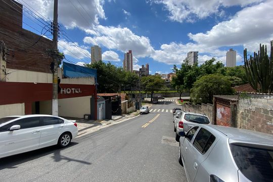 Vista da Rua de apartamento à venda com 1 quarto, 38m² em Vila Mazzei, São Paulo