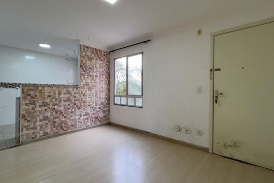 Sala de apartamento para alugar com 2 quartos, 47m² em Água Chata, Guarulhos