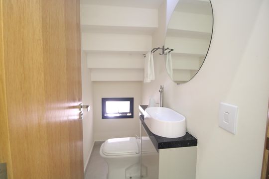 Casa à venda com 6 quartos, 280m² em Interlagos, São Paulo
