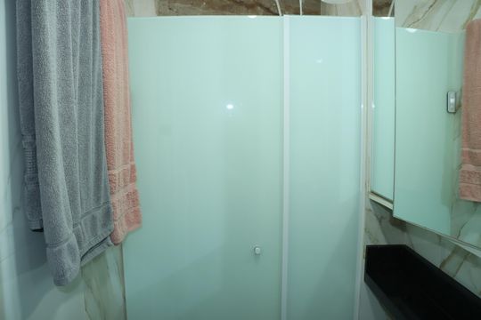 Banheiro Social de apartamento para alugar com 2 quartos, 55m² em Jardim Sabiá, Cotia