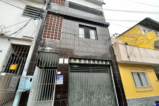 Fachada de casa para alugar com 1 quarto, 70m² em Jardim Paraíso, São Paulo