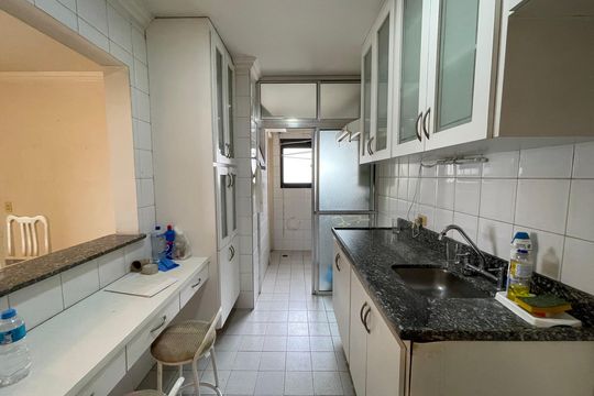 Cozinha de apartamento à venda com 3 quartos, 74m² em Jardim Peri Peri, São Paulo