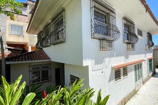 Quintal de casa à venda com 3 quartos, 643m² em Grajaú, Rio de Janeiro