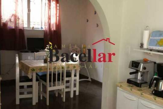 Casa à venda com 7 quartos, 320m² em Tijuca, Rio de Janeiro