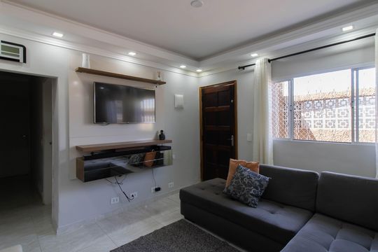Sala  de casa à venda com 3 quartos, 125m² em Jardim Santa Mena, Guarulhos