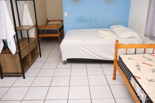 Studio de casa para alugar com 7 quartos, 368m² em Itapuã, Salvador