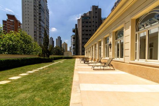 Apartamento à venda com 3 quartos, 260m² em Jardim Fonte do Morumbi, São Paulo
