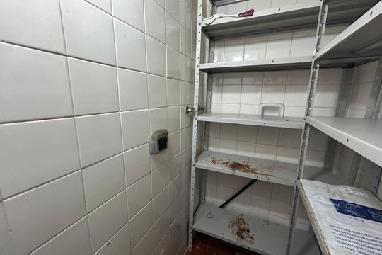 Banheiro de de apartamento para alugar com 2 quartos, 65m² em Praça Seca, Rio de Janeiro