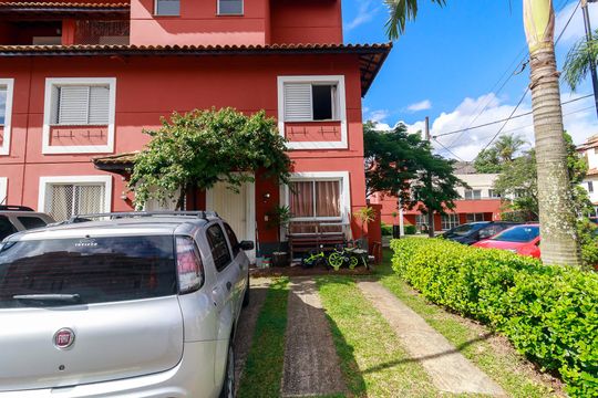 Garagem de casa de condomínio à venda com 3 quartos, 127m² em Jardim São Luís, São Paulo
