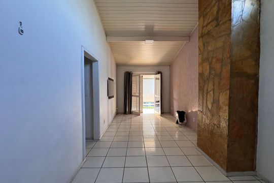 Casa à venda com 2 quartos, 80m² em Scharlau, São Leopoldo