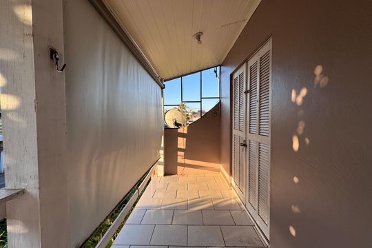 Casa à venda com 2 quartos, 80m² em Scharlau, São Leopoldo