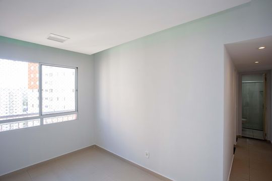 Apartamento à venda com 2 quartos, 44m² em Canhema, Diadema