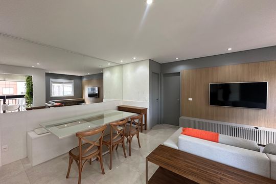 Sala de apartamento à venda com 1 quarto, 64m² em Alphaville Empresarial, Barueri