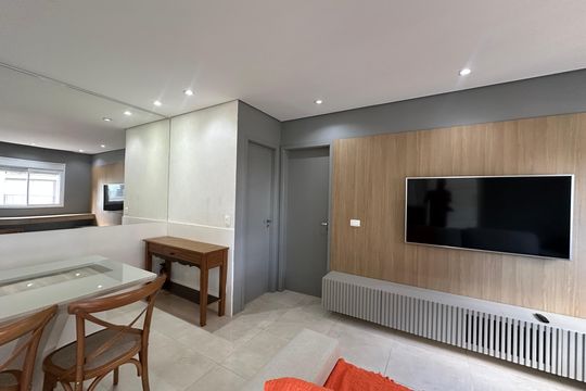 Sala de apartamento à venda com 1 quarto, 64m² em Alphaville Empresarial, Barueri