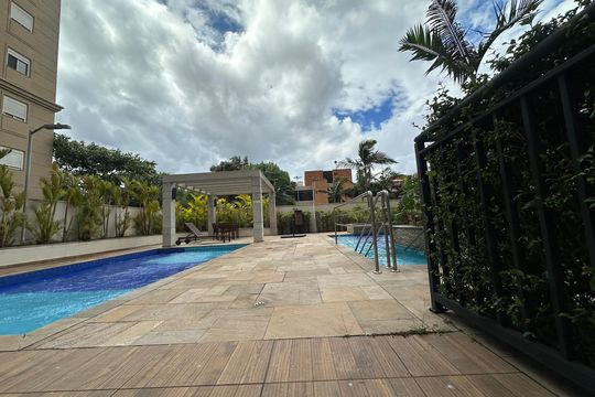Área comum - Piscina de apartamento à venda com 1 quarto, 64m² em Alphaville Empresarial, Barueri